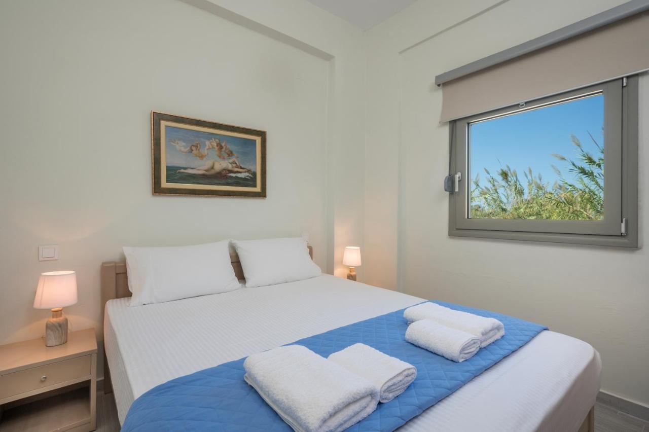 Sea Breeze Apartments Колимвари Екстериор снимка