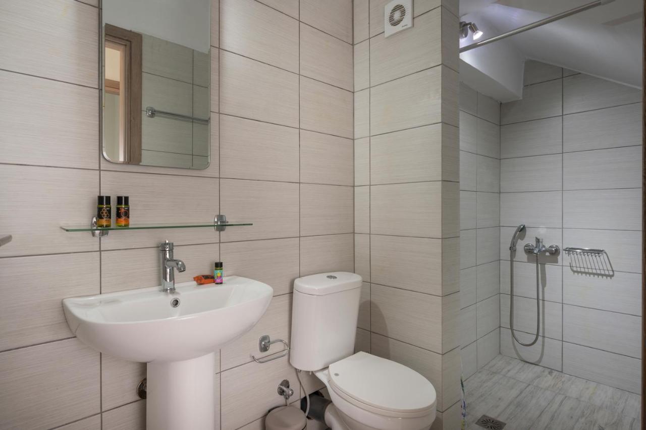 Sea Breeze Apartments Колимвари Екстериор снимка