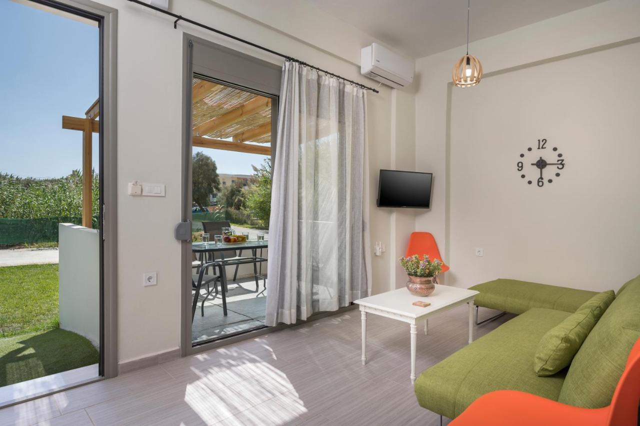 Sea Breeze Apartments Колимвари Екстериор снимка